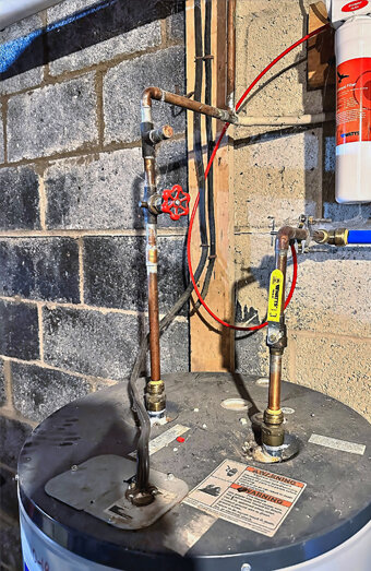 https://warwickhotwater.com.au/uploads/2025/06/gas-hot-water-system-52140.jpg