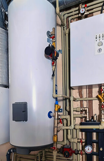 https://warwickhotwater.com.au/uploads/2025/06/hot-water-installs-34383.jpg