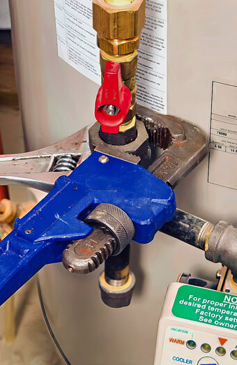 https://warwickhotwater.com.au/uploads/2025/06/hot-water-installs-82362.jpg