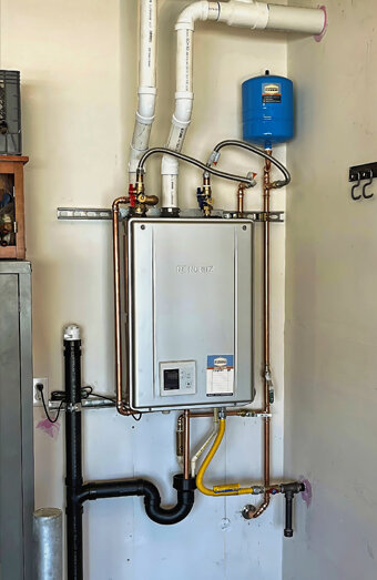 https://warwickhotwater.com.au/uploads/2025/06/instant-hot-water-systems-98444.jpg